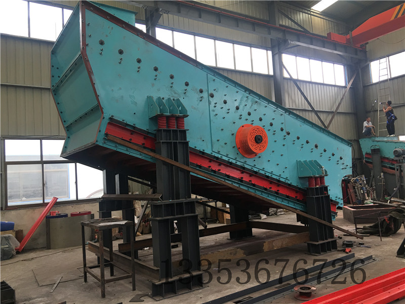 煤礦原煤分級弛張沸騰篩可做成多少層有弛張效果的篩面？