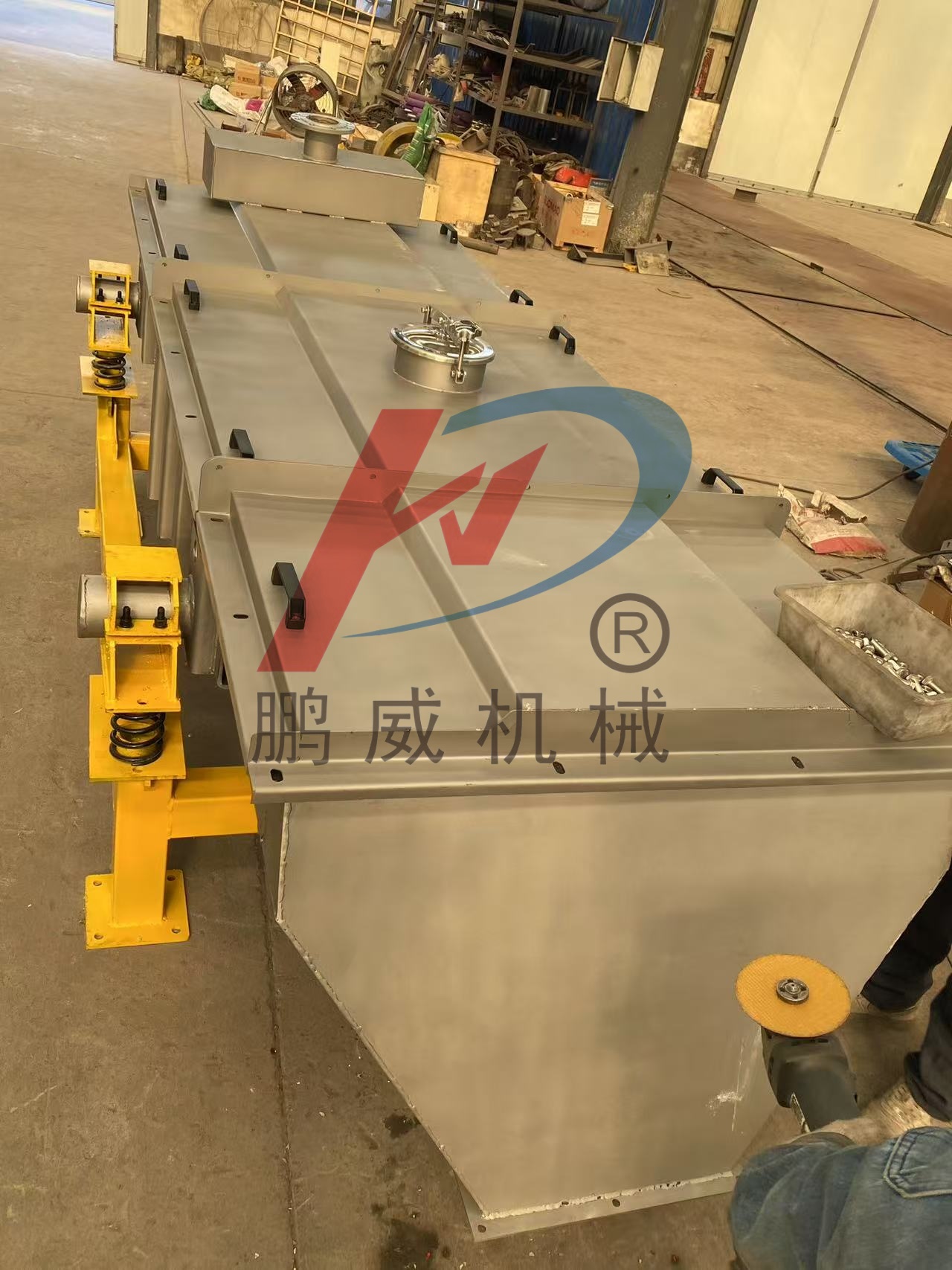 不銹鋼直線篩在醫(yī)藥行業(yè)的應(yīng)用